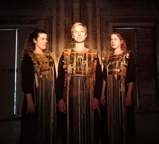 Artemis trio